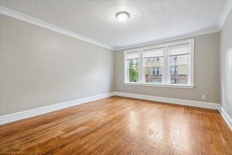 Building Photo - 5041 W 18th St