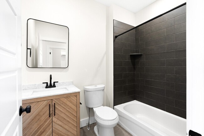 Building Photo - 6830 Ridge Ave