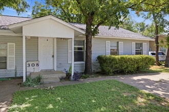 Building Photo - "Charming 2-Bedroom Duplex in White Settlement!"