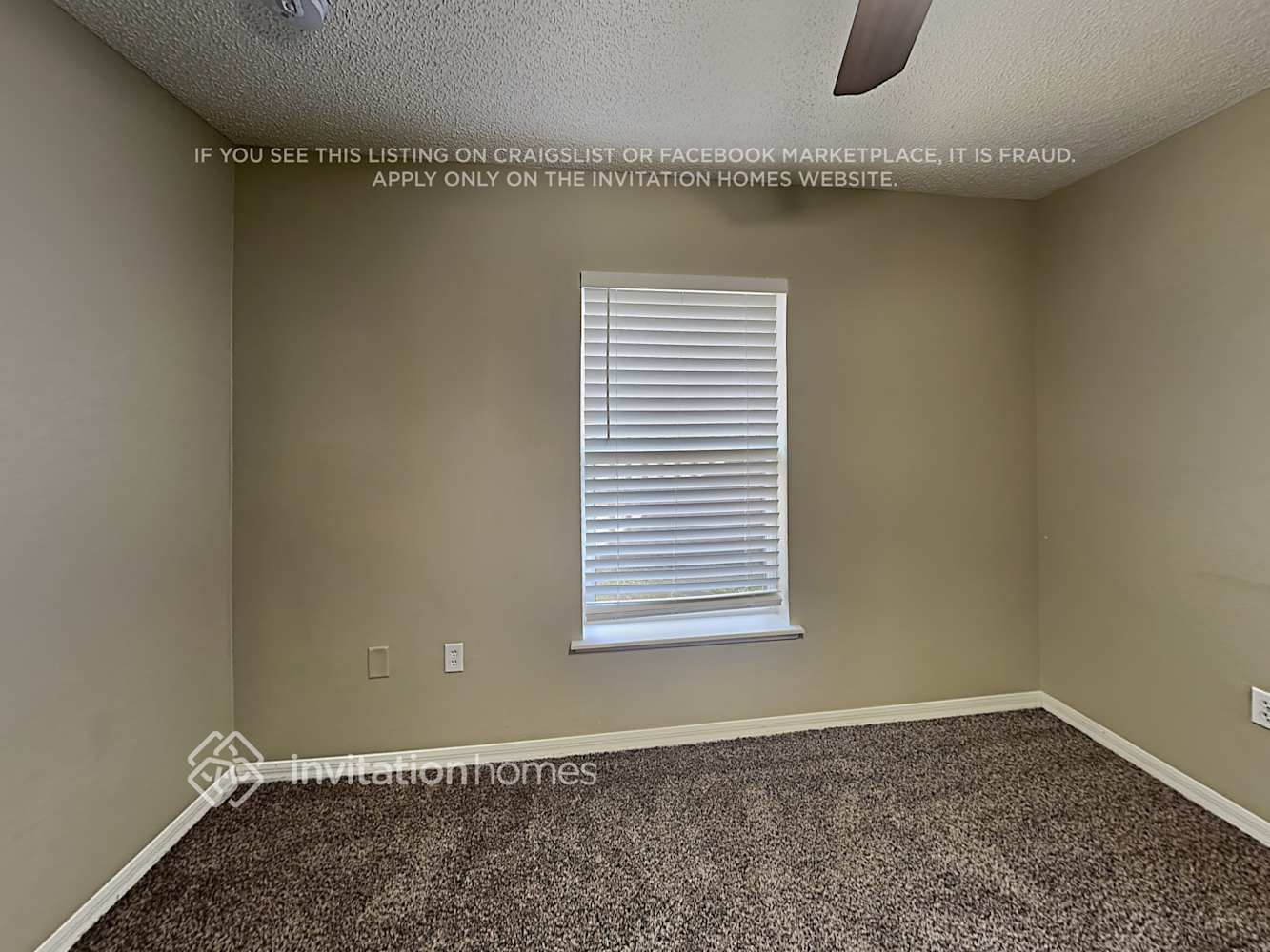 Building Photo - 5627 Oakwood Knoll Dr