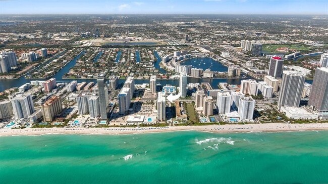 Building Photo - 1950 S Ocean Dr