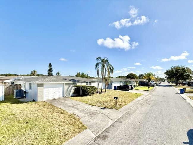 Building Photo - 3411 Cincinnati Dr