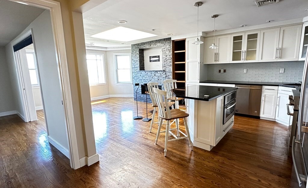 Building Photo - 23 Bay State Rd