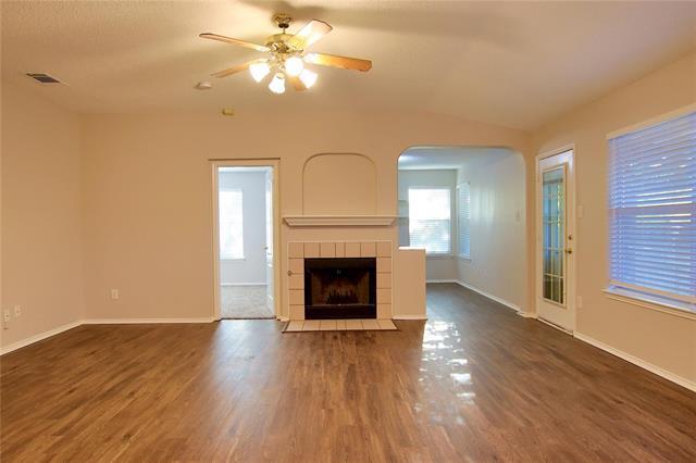 Building Photo - 147 Southlake Dr