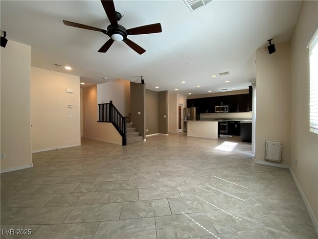 Building Photo - 10817 Wrigley Field Ave