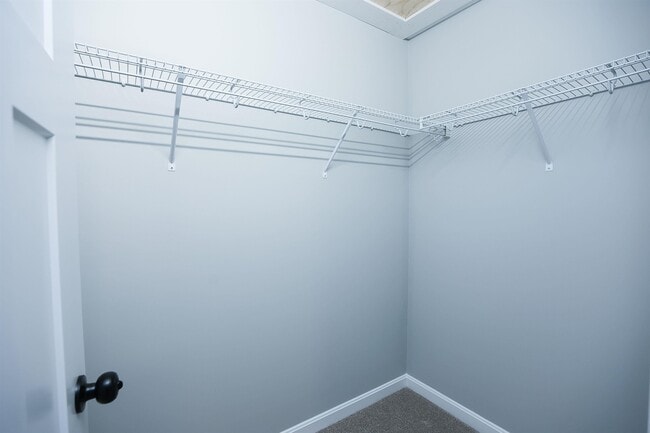 Building Photo - 231 Putnam Hill Rd