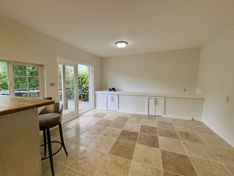 Building Photo - 5671 Cabot Dr