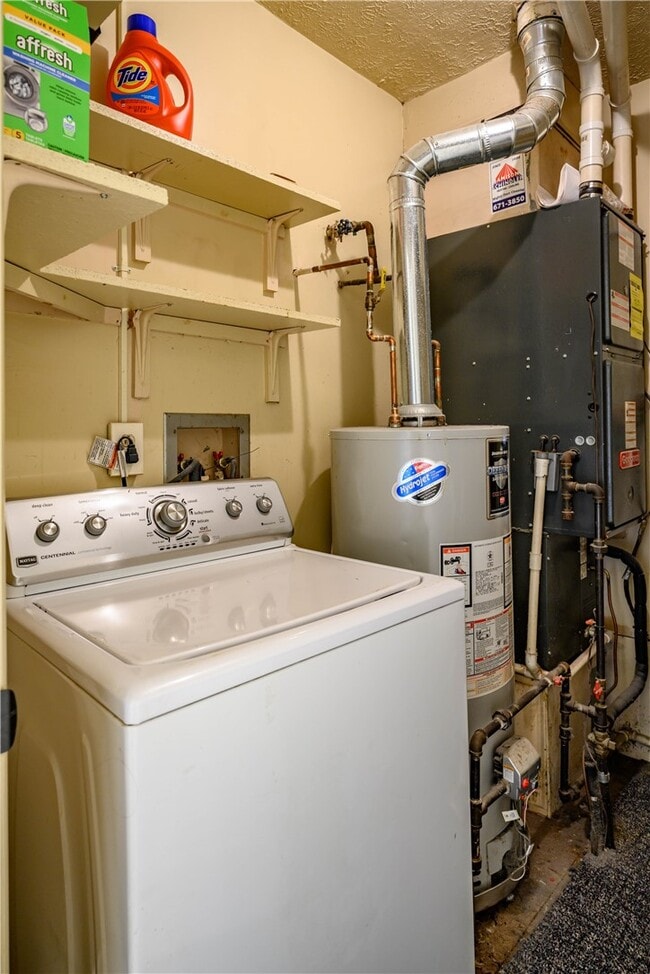 Building Photo - 808 Eastbrooke Ln