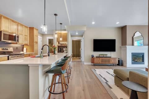 Building Photo - 285 High Point Dr