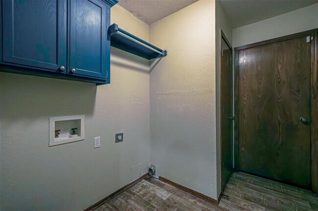 Building Photo - 11857 NW 7th St