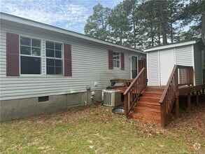 Building Photo - 130 Oak St