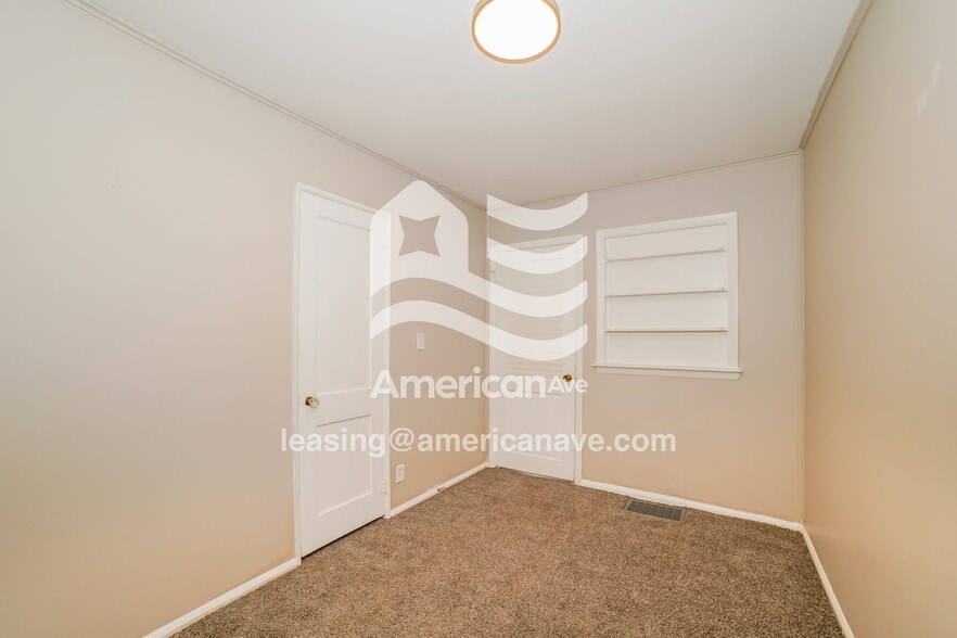 Building Photo - 4027 N Bryer Pl