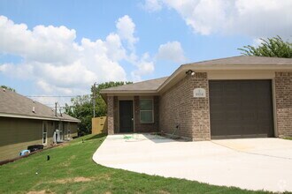 Building Photo - 8032-8034 Arbor
