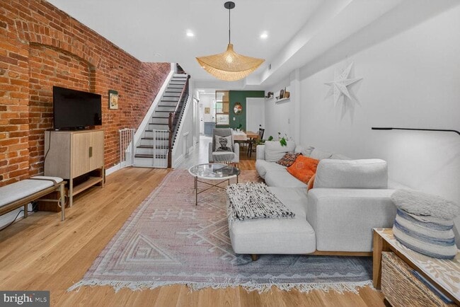 Building Photo - 1510 1st St NW