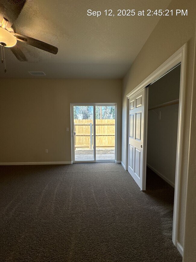 Building Photo - 4268