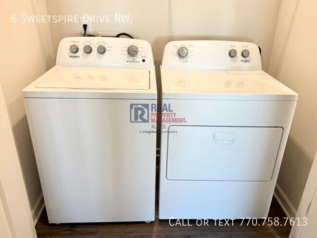 Building Photo - 6 Sweetspire Dr