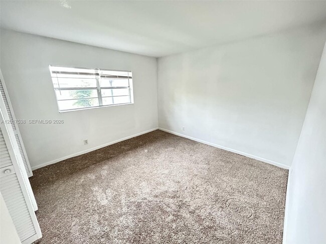 Building Photo - 4817 NW 9th Dr
