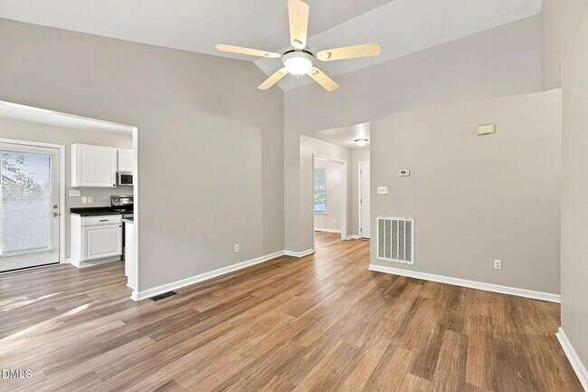 Building Photo - 108 Bristol Ct
