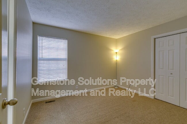 Building Photo - 55 Banwell Park