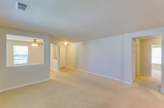 Building Photo - 3302 Legends Landing Dr