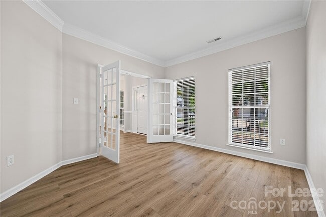 Building Photo - 10332 Bolton Ct
