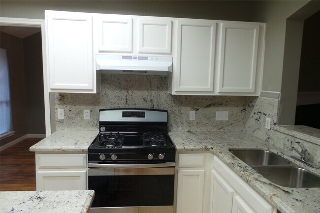 Building Photo - 4918 Sterling Crossing