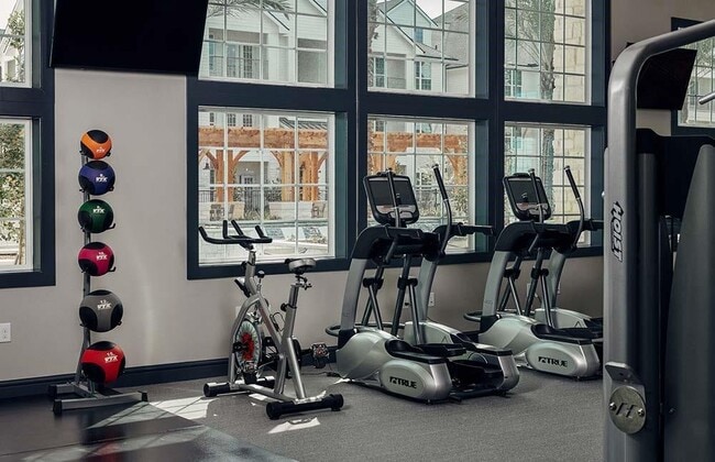 Building Photo - 8802 N Sam Houston Pkwy E Pky