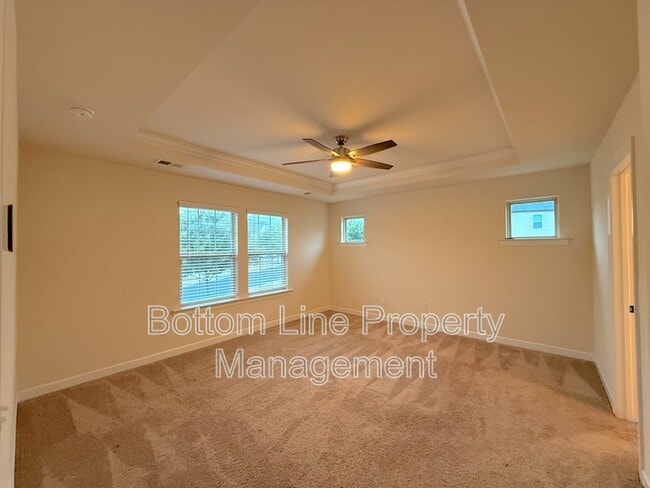 Building Photo - 5688 Garrow Glen Rd