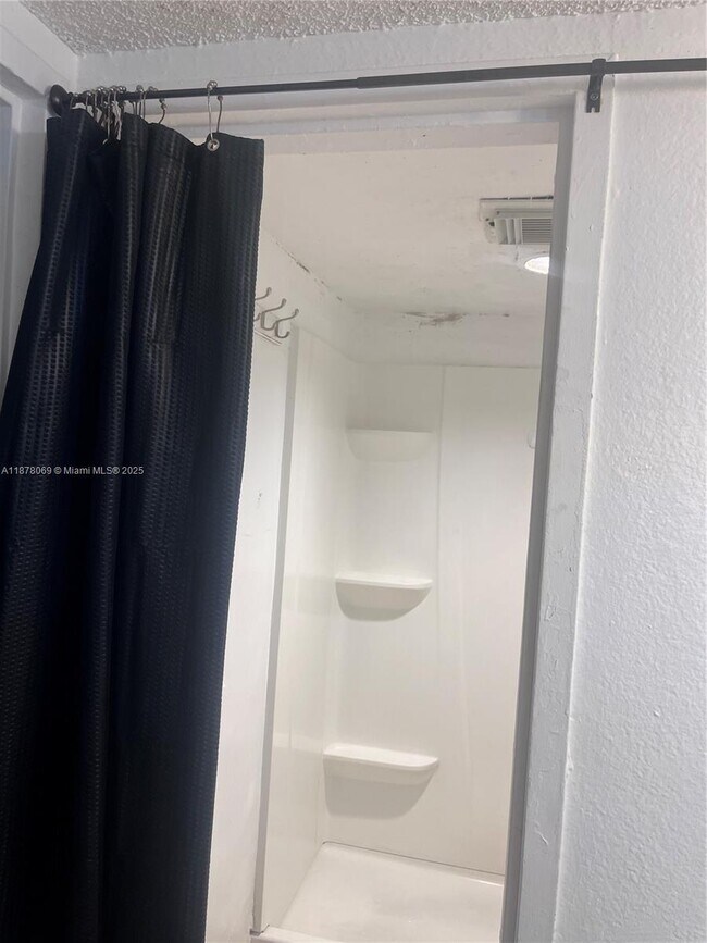 Building Photo - 9970 SW 88th St