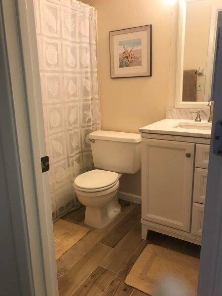 Building Photo - Venice, FL Mission Lakes 2BR/2BA Condo Located Just Off-Island