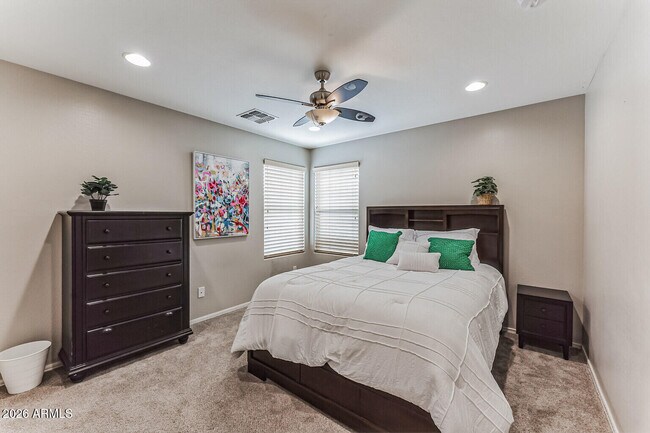 Building Photo - 7657 S Debra Dr