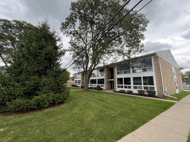 Building Photo - 150 Bird Ave