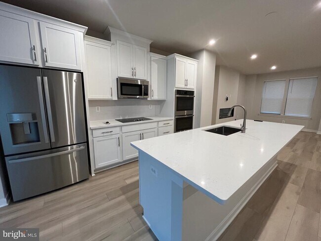 Building Photo - 13670 Cobble Lp