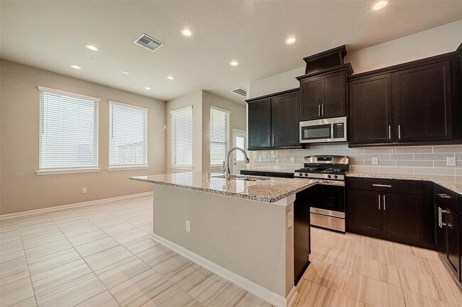 Building Photo - 2559 Terrace Point Dr