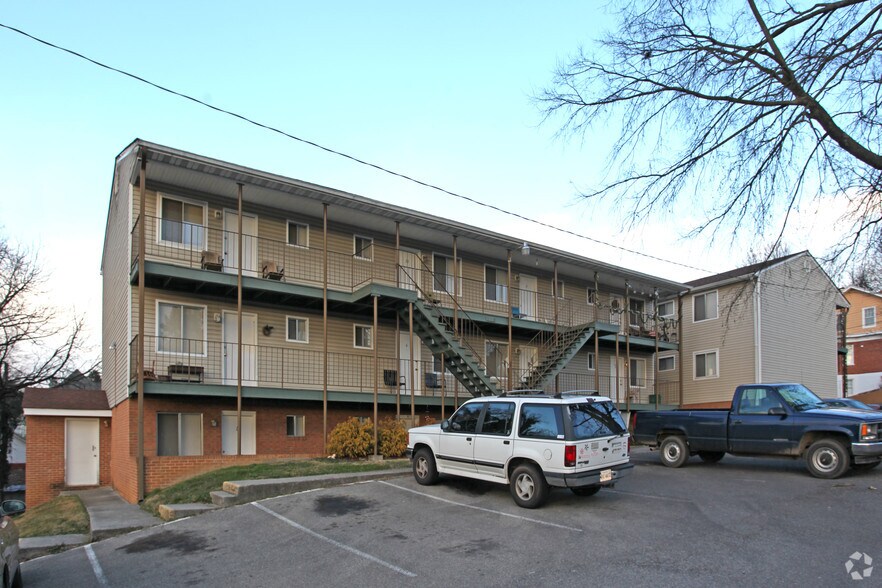 Abbingdon of Old Southwest Roanoke, VA Apartment Finder