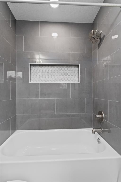 Building Photo - 602 Peterson St