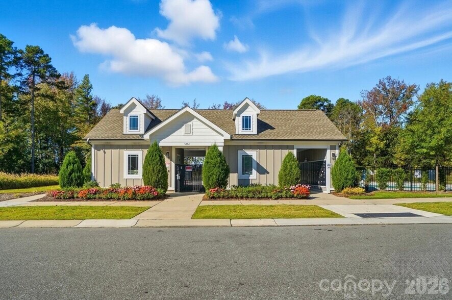 Building Photo - 12009 Chesapeake Mallard Dr