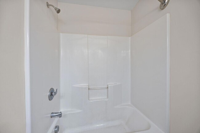 Building Photo - 8988 Cat Tail Pond Rd