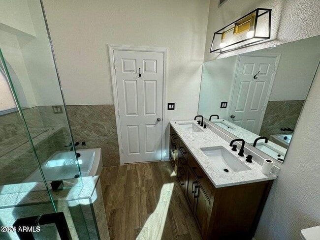 Building Photo - 13854 N 30th St