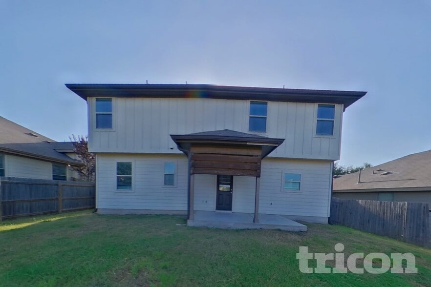 Building Photo - 240 Dragon Ridge Rd