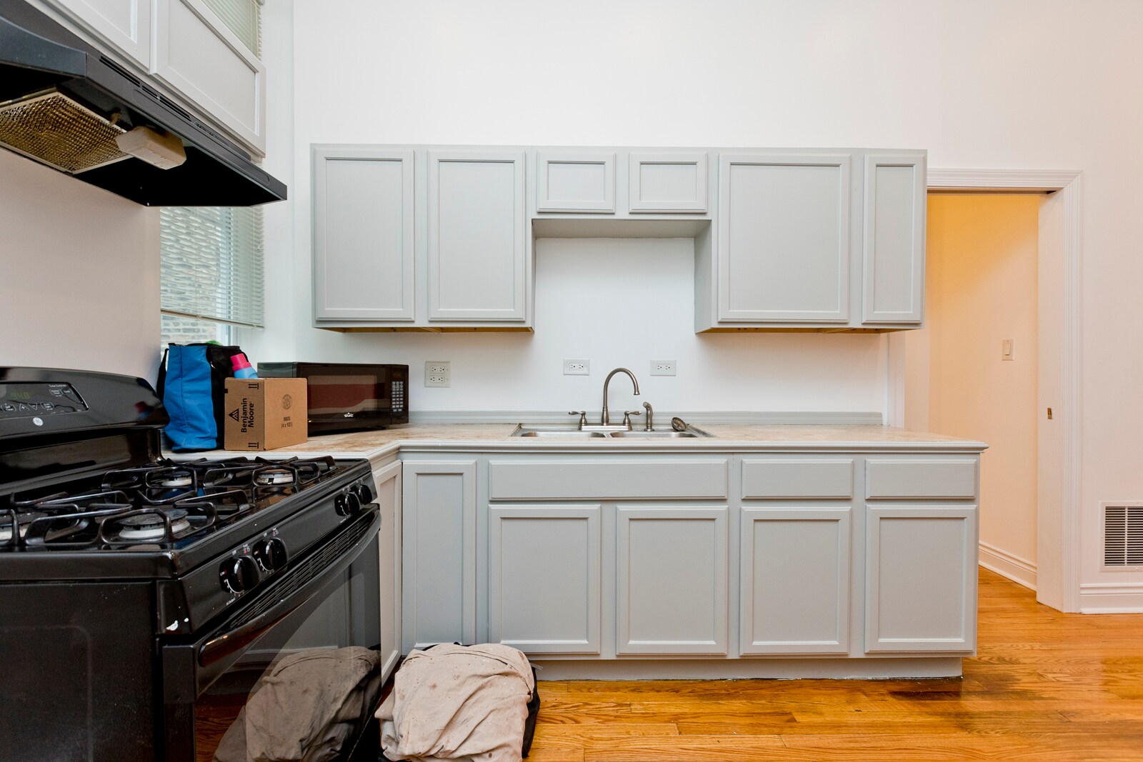 Building Photo - 1732 W 17th St