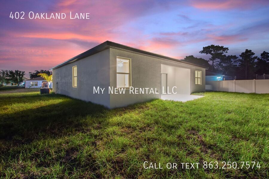 Building Photo - 402 Oakland Ln