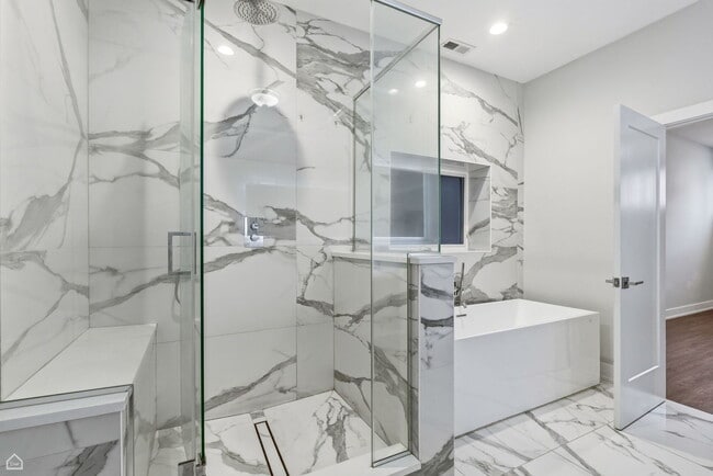 Building Photo - 1042 S Oakley Blvd