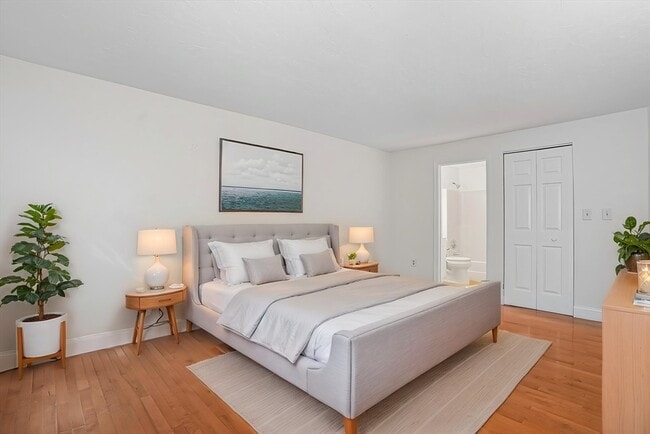 Building Photo - 237 South St