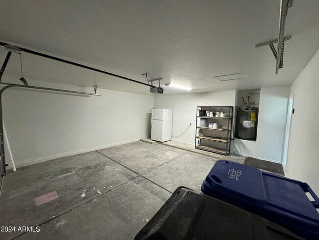 Building Photo - 14084 W Cornerstone Trail