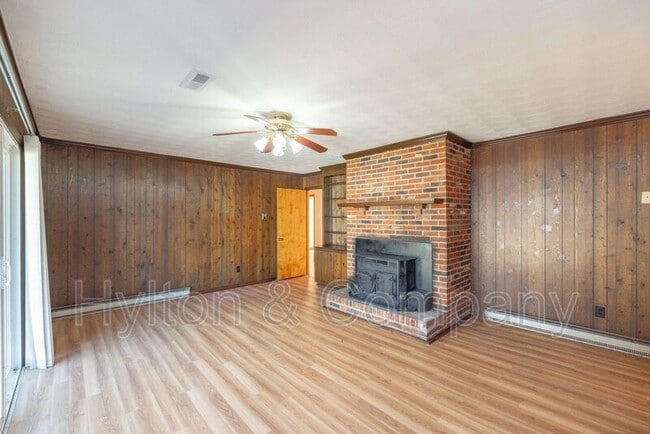 Building Photo - 5110 New Kent Hwy