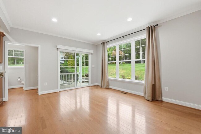 Building Photo - 42240 Hiddenwood Ln