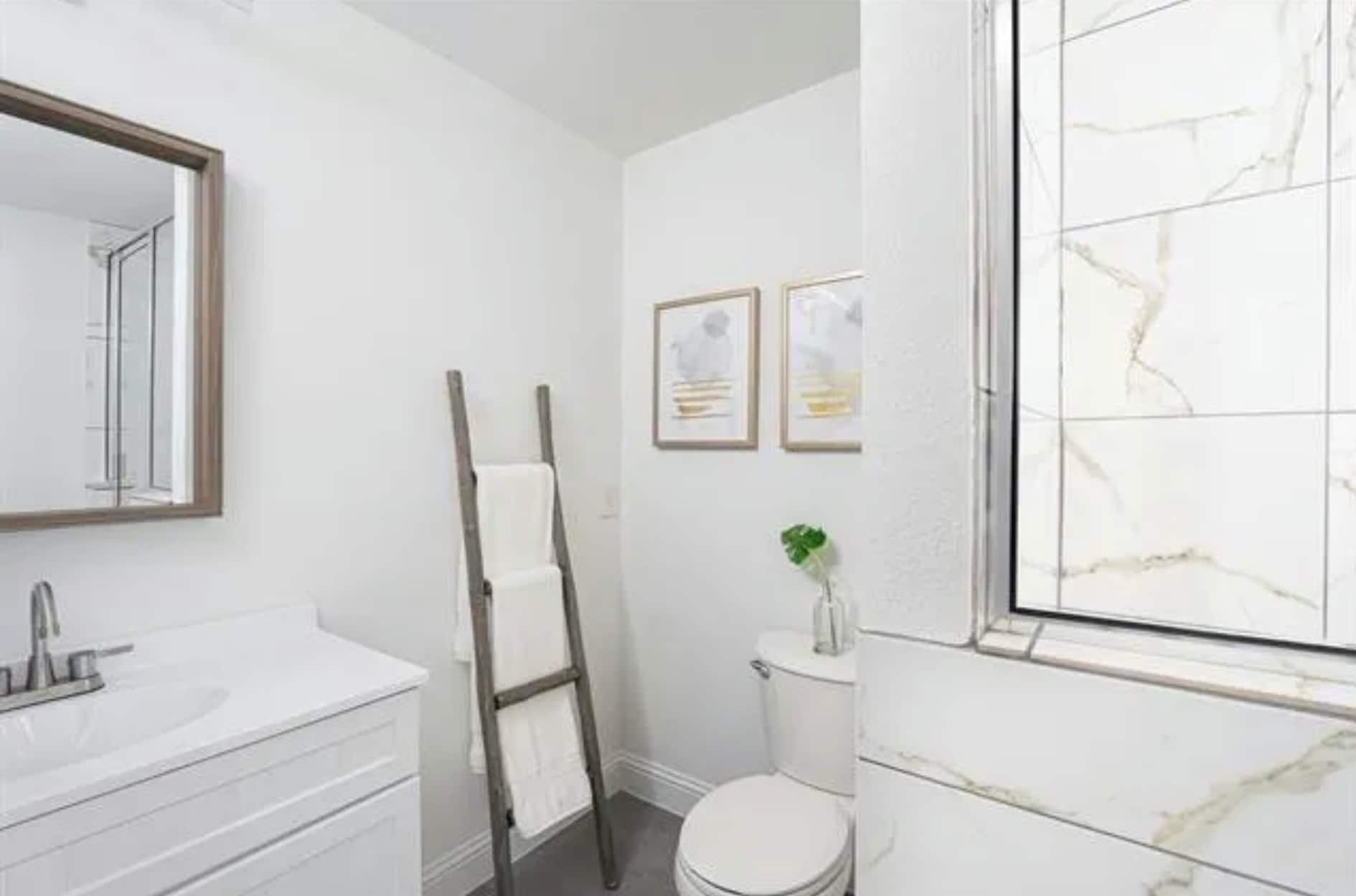 Building Photo - 1200 S Brighton Ave