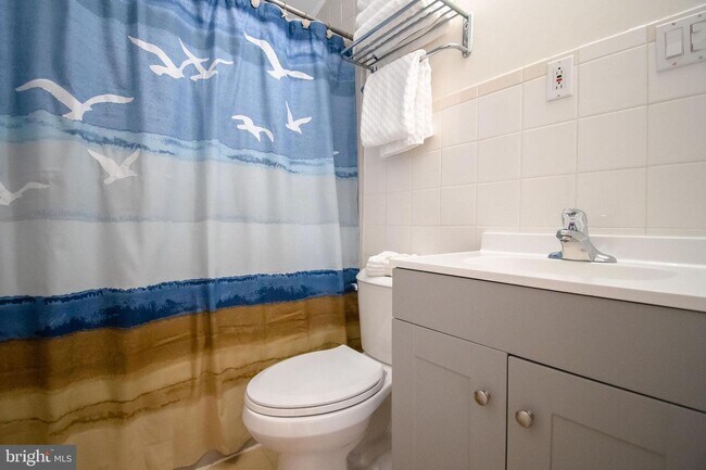 Building Photo - 100 Sheridan Square