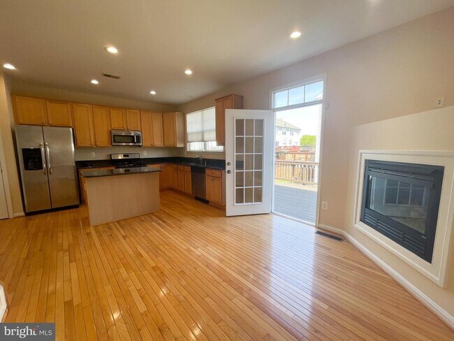 Building Photo - 43670 St Helena Terrace